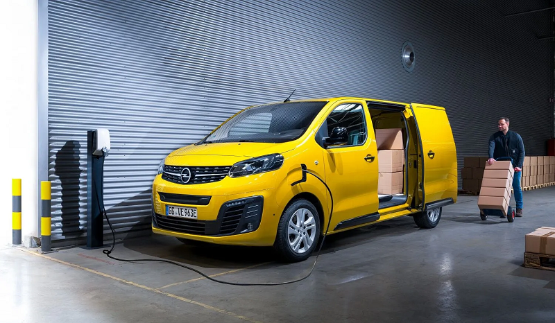 малотоннажный грузовик массой до 3,5 тонн